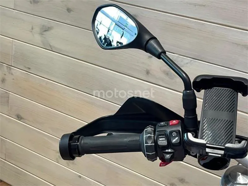 BMW F 900 R – Vista 11