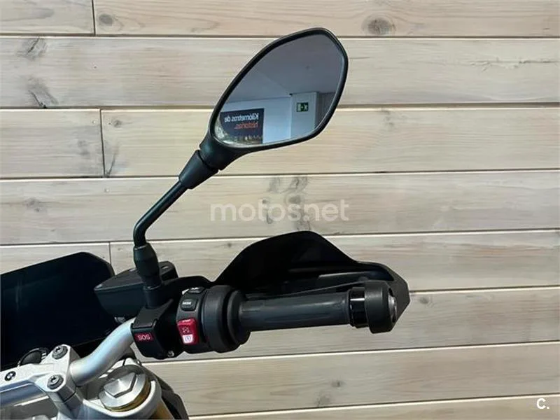 BMW F 900 R – Vista 15