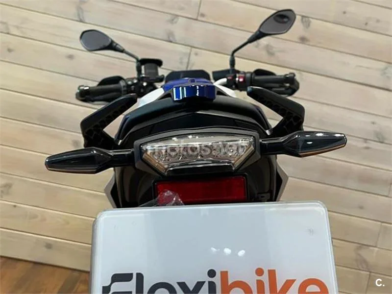 BMW F 900 R – Vista 6