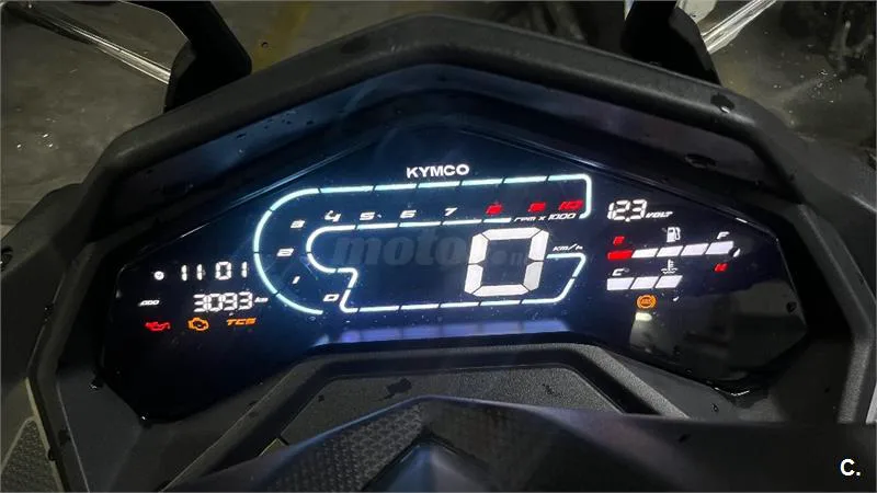 Kymco DTX 360 – Vista 7
