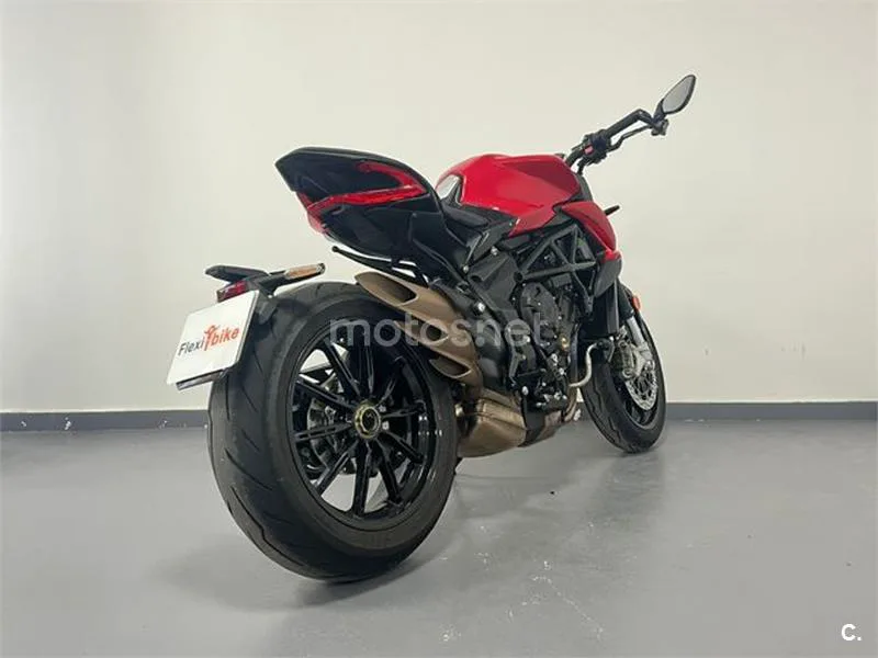 MV Agusta Dragster 800 – Vista 4