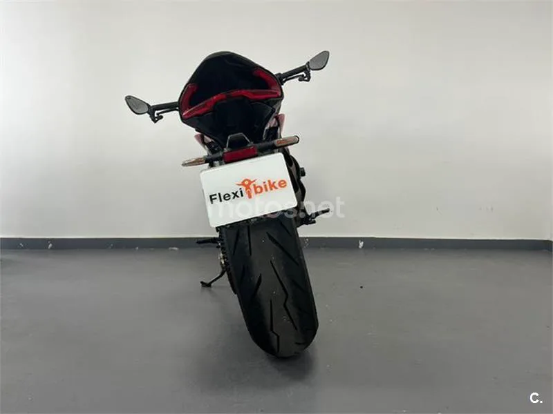MV Agusta Dragster 800 – Vista 5