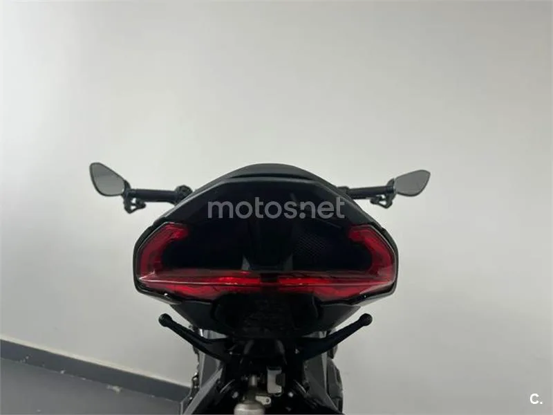 MV Agusta Dragster 800 – Vista 6