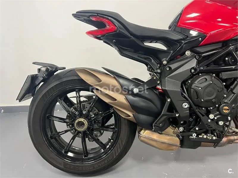 MV Agusta Dragster 800 – Vista 7
