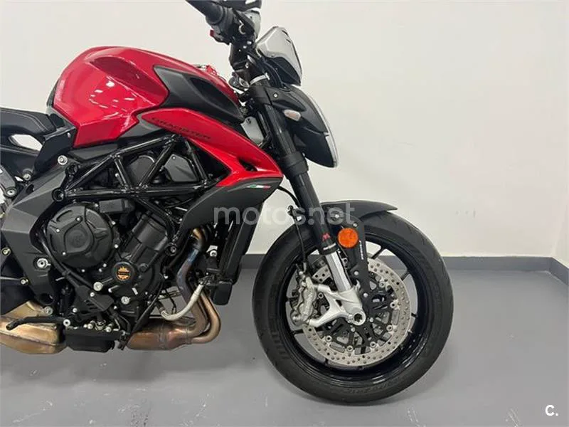MV Agusta Dragster 800 – Vista 8