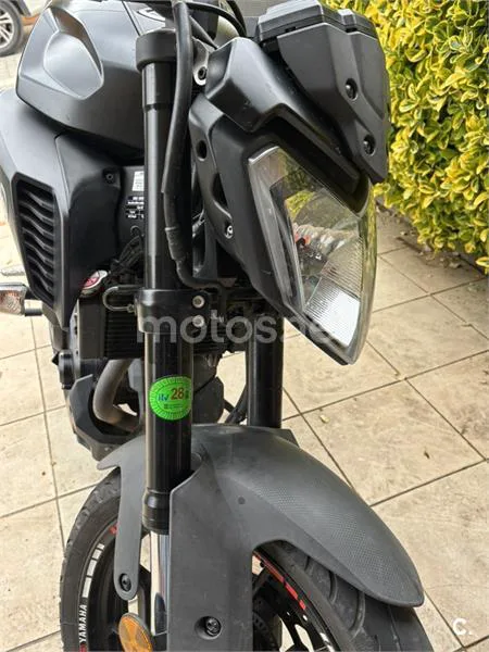Yamaha MT-125 – Vista 2
