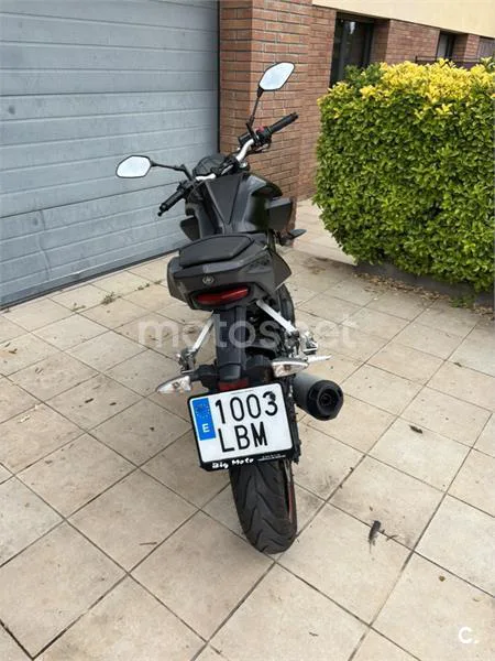 Yamaha MT-125 – Vista 3