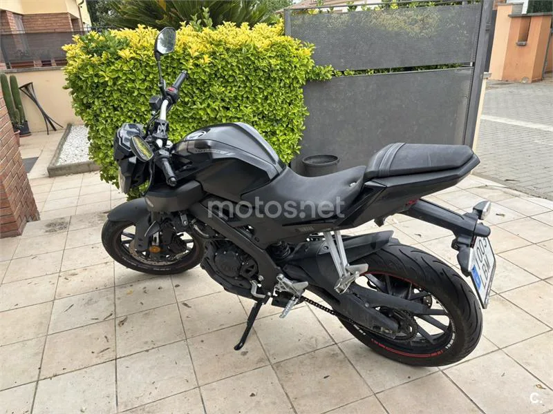 Yamaha MT-125 – Vista 4