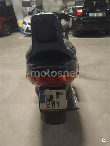 Suzuki Burgman 400 - Vista 3
