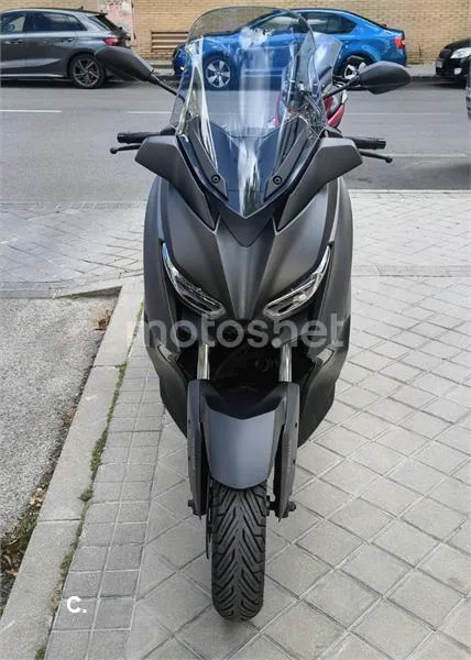 Yamaha XMAX 300 – Vista 2