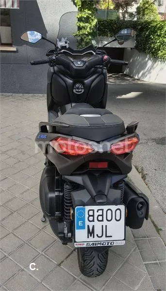 Yamaha XMAX 300 – Vista 4