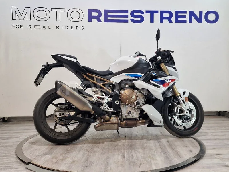 BMW S 1000 R – Vista 7