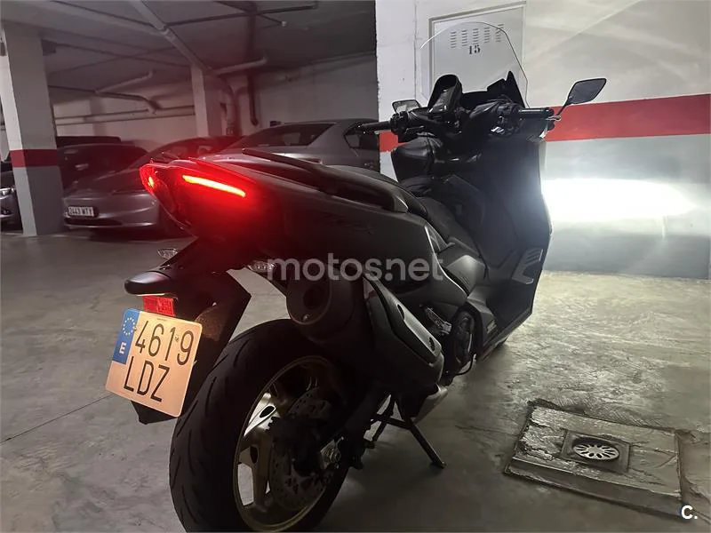 Yamaha TMAX 560 – Vista 2