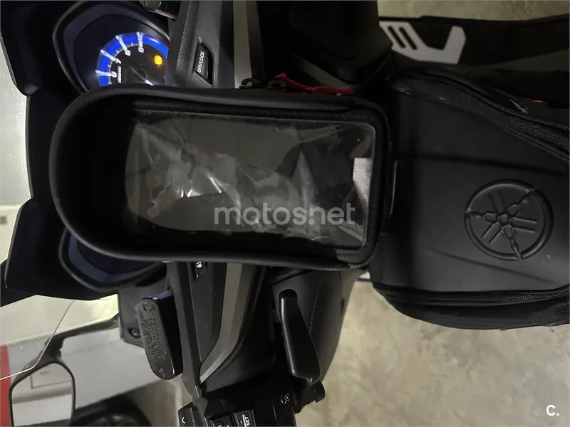 Yamaha TMAX 560 – Vista 4