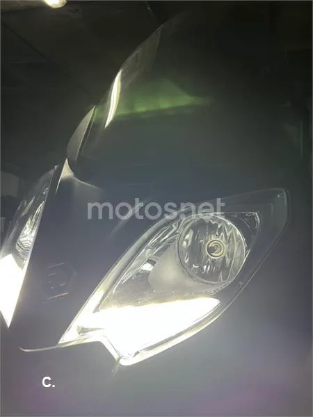 Piaggio MP3 – Vista 8