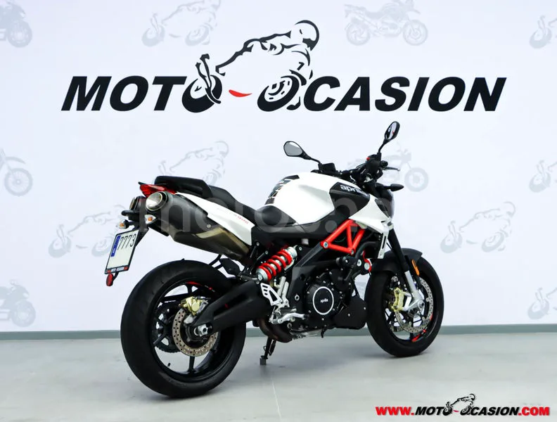 Aprilia Shiver 900 – Vista 3