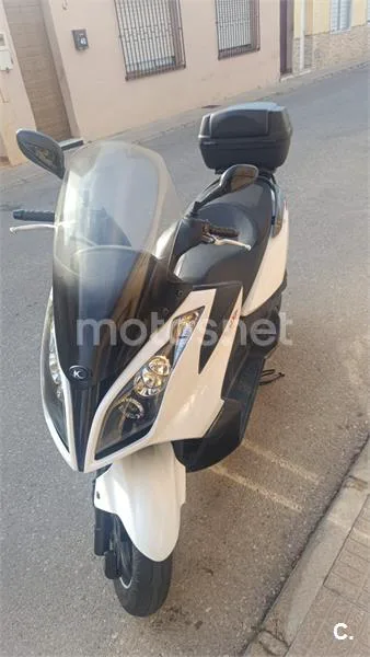 Kymco Super Dink 125i – Vista 2