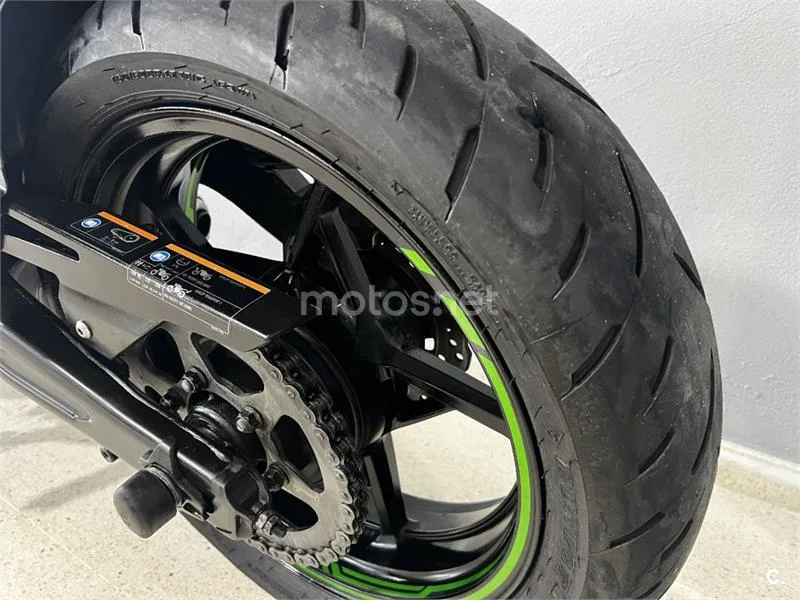 Kawasaki Z650 – Vista 3