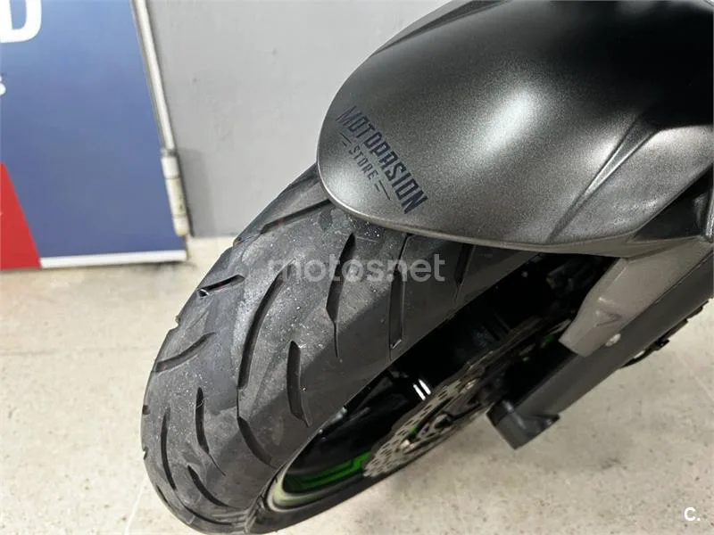 Kawasaki Z650 – Vista 8