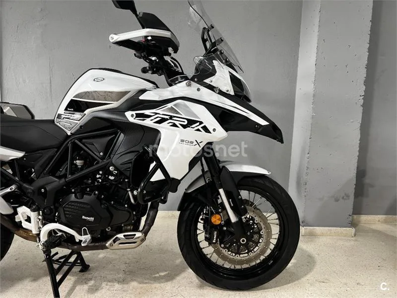 Benelli TRK 502 – Vista 3