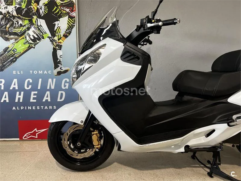 SYM Maxsym 400 – Vista 6