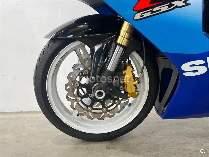 Suzuki GSX-R600 – Vista 15