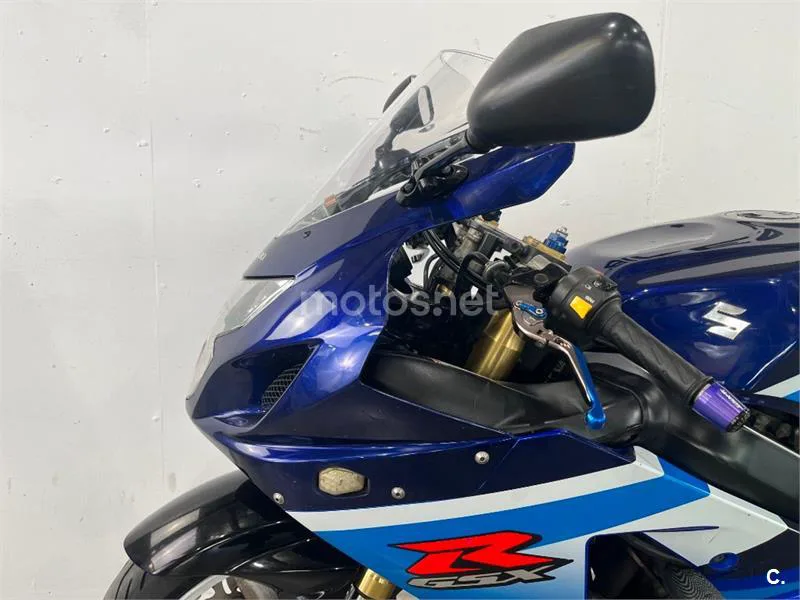 Suzuki GSX-R600 – Vista 16