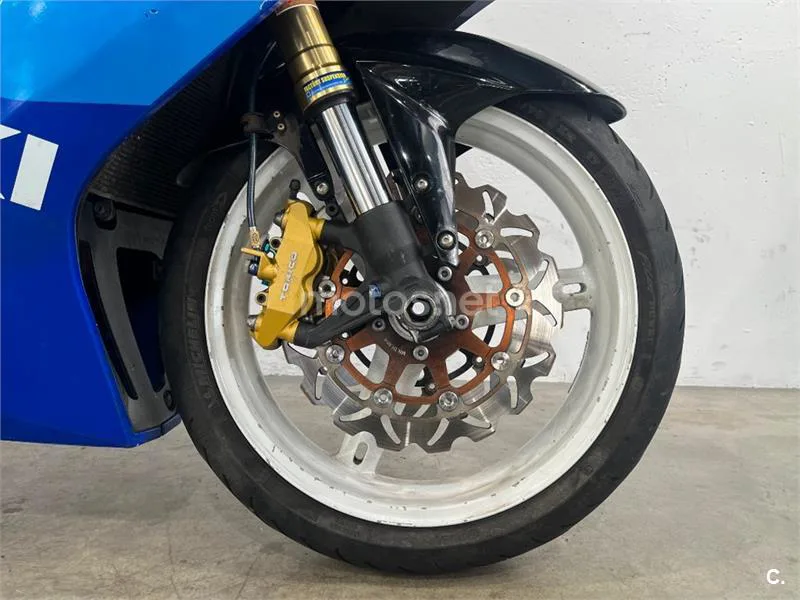 Suzuki GSX-R600 – Vista 9