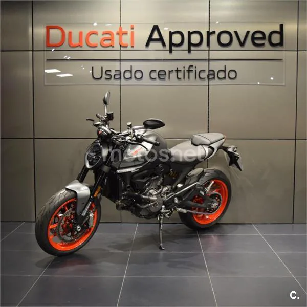Ducati Monster – Vista 3