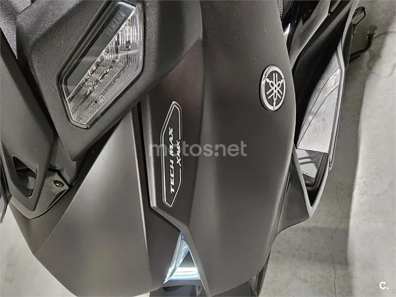 Yamaha XMAX 300 – Vista 6