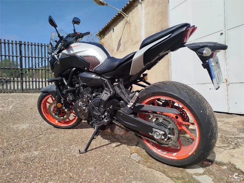 Yamaha MT-07 – Vista 3