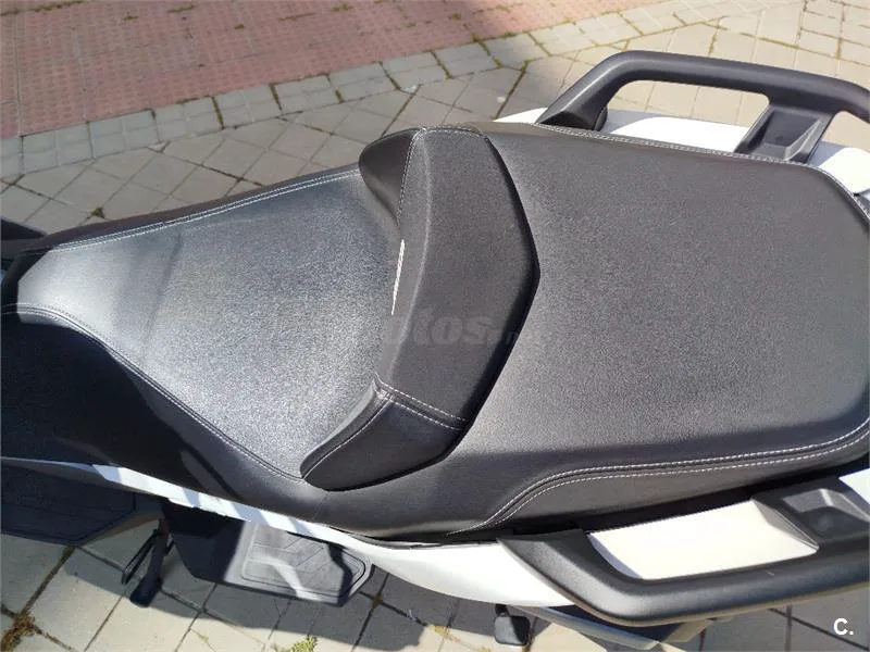 BMW C 400 GT – Vista 7