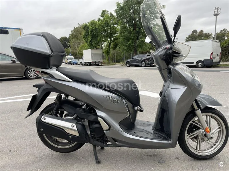 Honda SH 300i – Vista 8