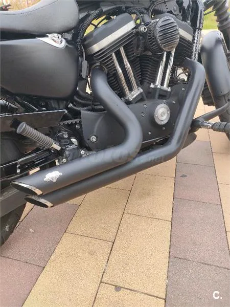 Harley-Davidson Sportster 883 - Vista 8
