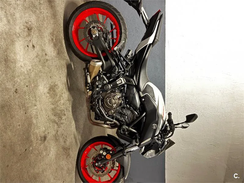 Yamaha MT-07 – Vista 4