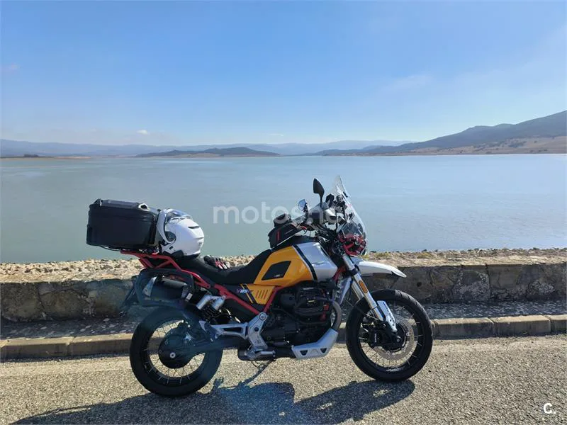 Moto Guzzi V 85 TT – Vista 4
