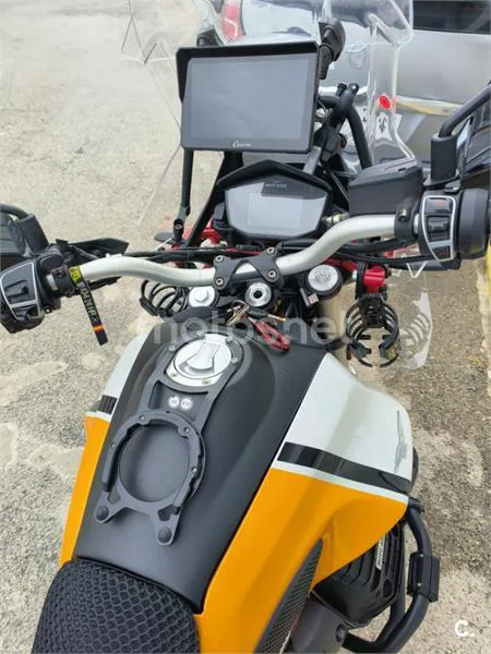 Moto Guzzi V85 TT – Vista 8