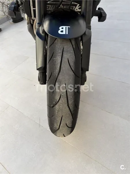 Kawasaki Z 800 – Vista 7
