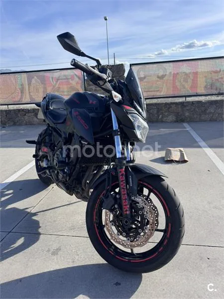 Kawasaki Z650 – Vista 2