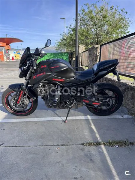 Kawasaki Z650 – Vista 3