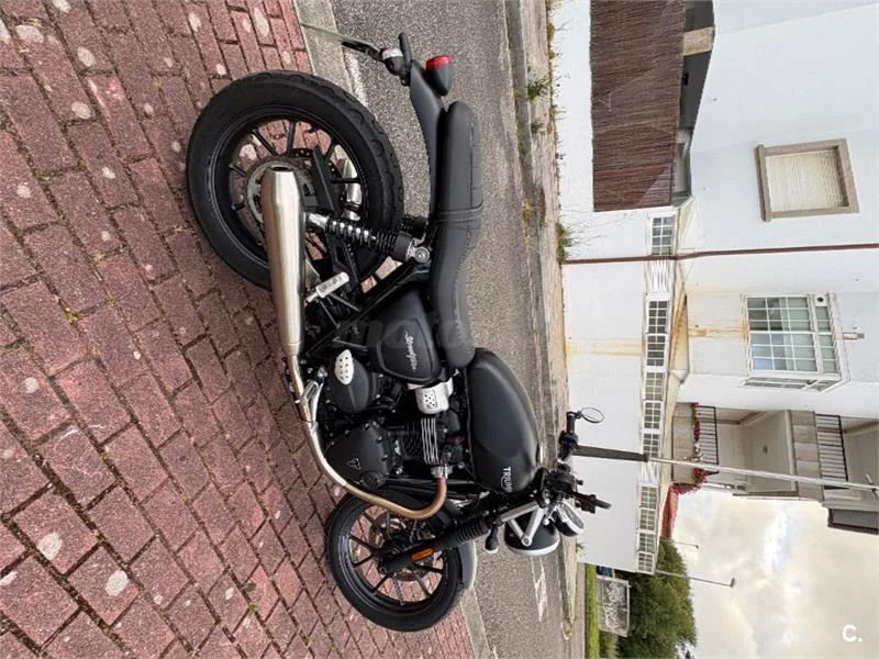 Triumph Street Twin – Vista 4