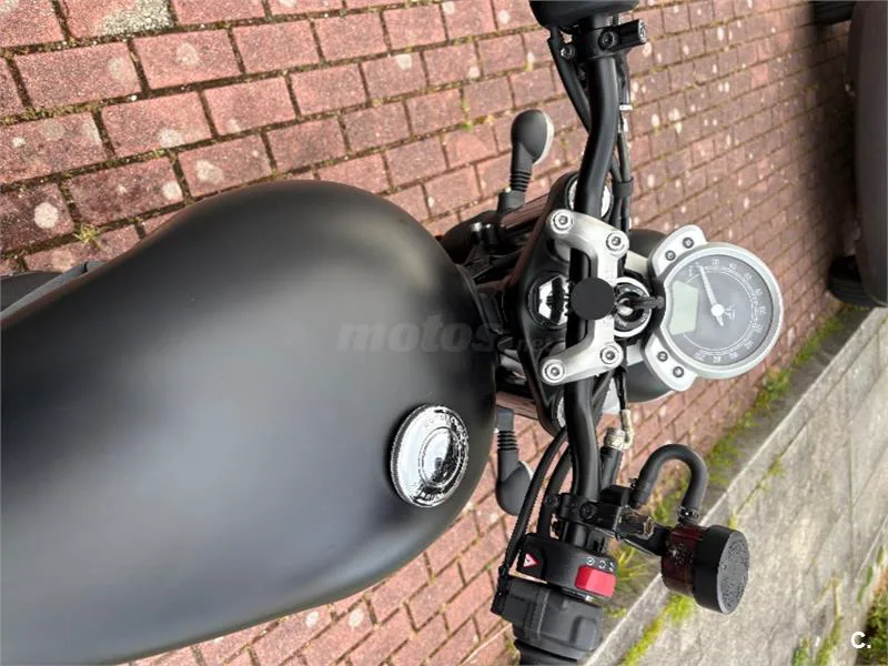 Triumph Street Twin – Vista 7