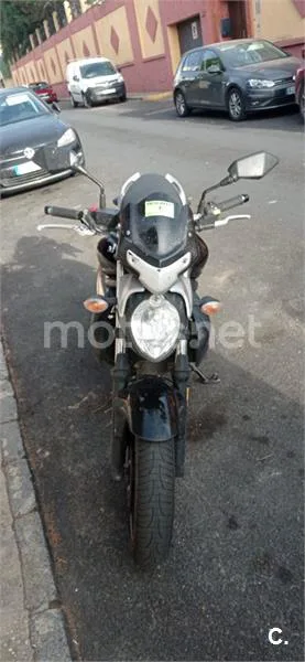 Suzuki Bandit 650 – Vista 3