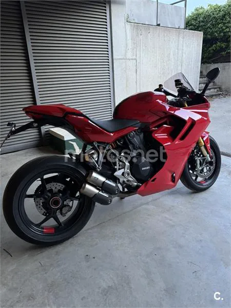 Ducati SuperSport – Vista 4
