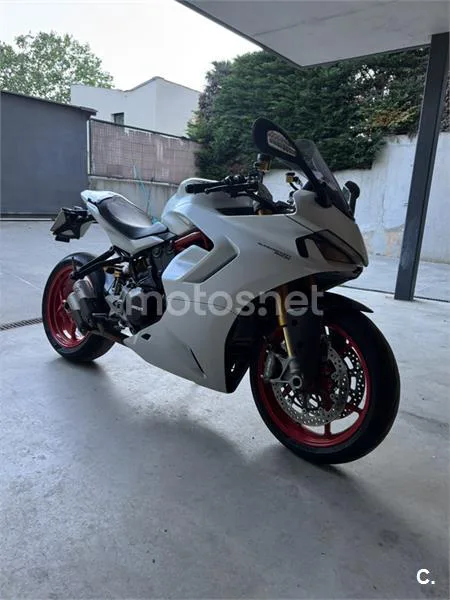 Ducati SuperSport - Vista 5