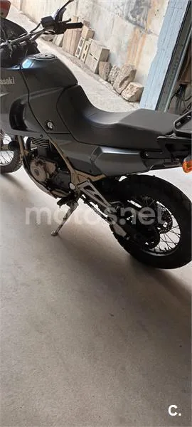 Kawasaki KLE 500 – Vista 11