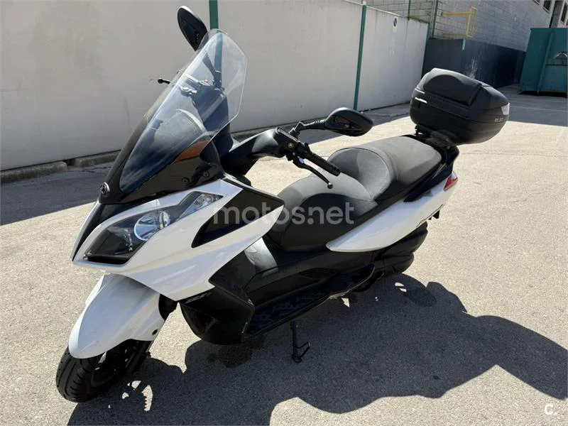 Kymco Super Dink 125i – Vista 3