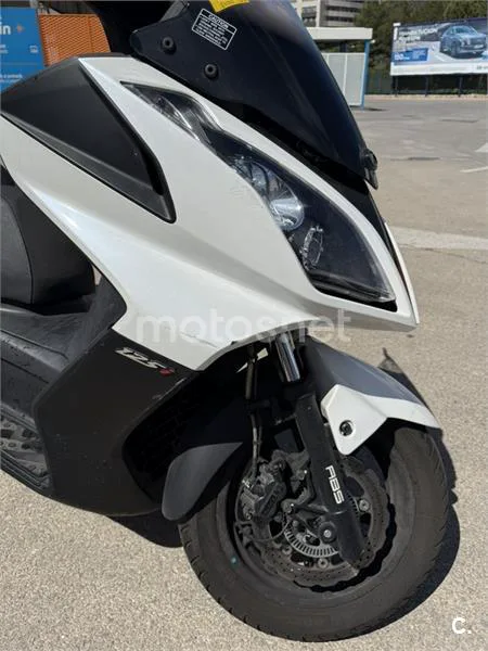 Kymco Super Dink 125i – Vista 4