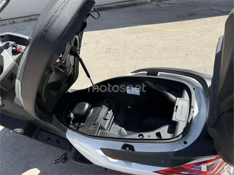 Kymco Super Dink 125i – Vista 6