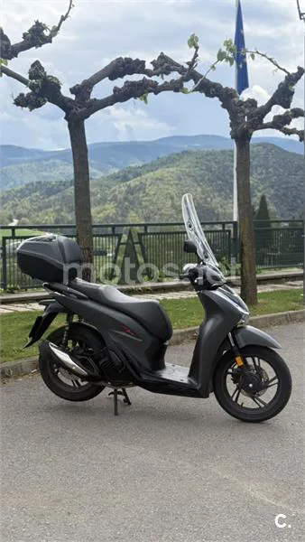 Honda SH125i – Vista 3